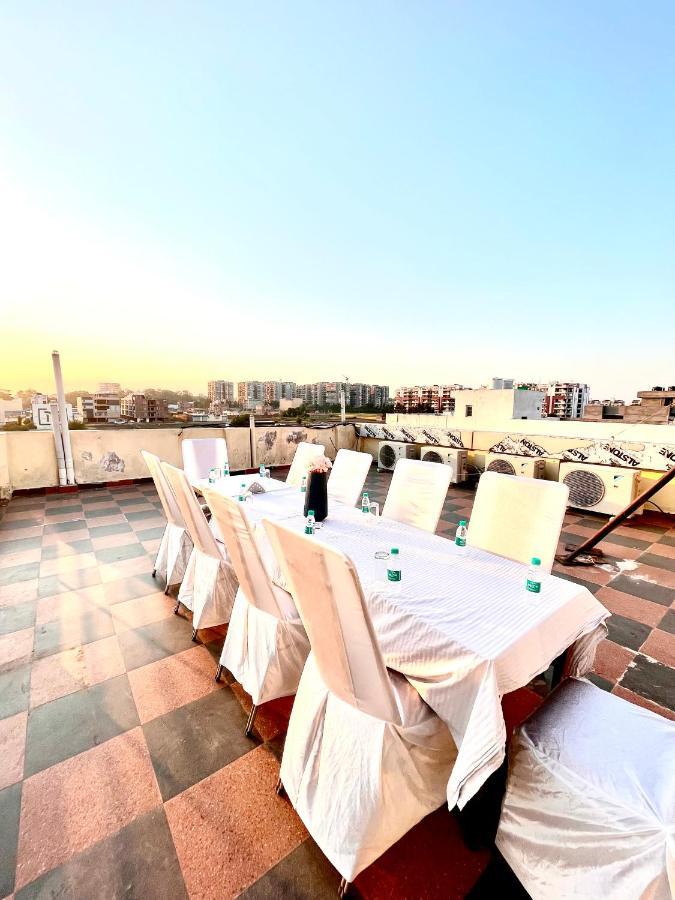 Hotel Woodcrest Zirakpur Chandigarh- Best Family Hotel - Luxurious Rooms - Unit Of Sidham Group Buitenkant foto
